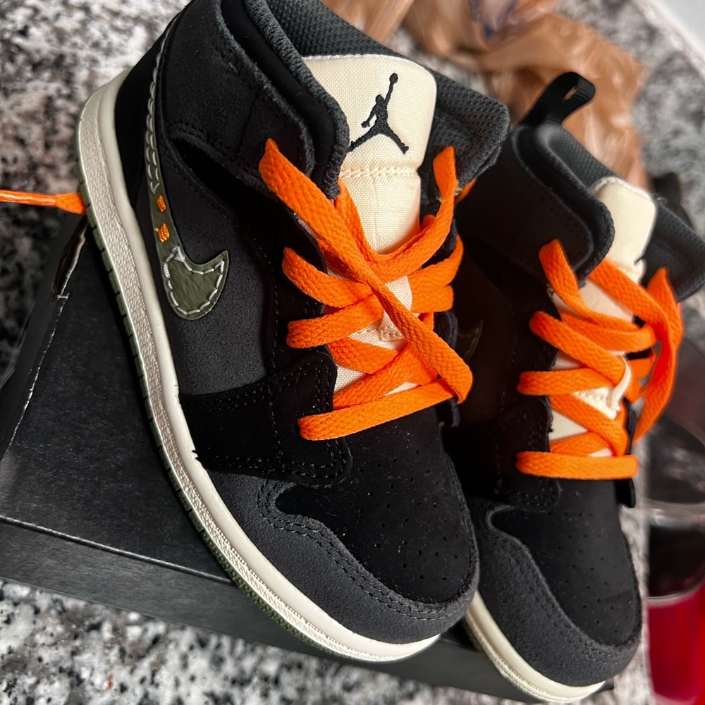 Jordan 1s (size 10c)